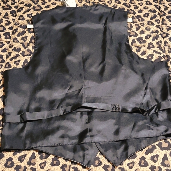 Men Formal - Picture 2 of 9